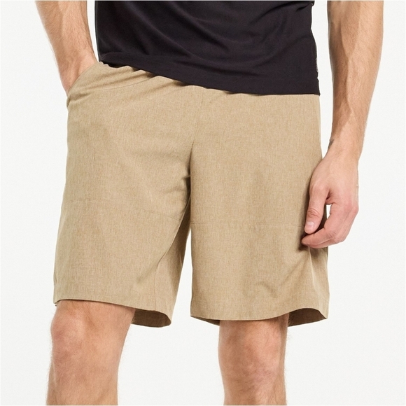 Men's FLX Accelerate 9-Inch Shorts FLX Tan NWT - Picture 1 of 7